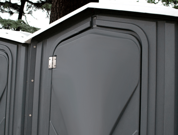 porta potty temporary toilet